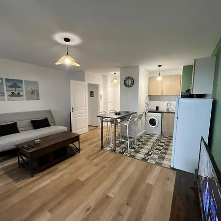 Cosy Au Calme Avec Jardin Et Parking * Rochefort (Charente-Maritime)